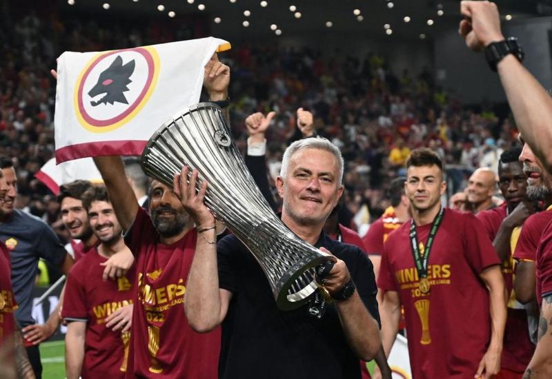 Mourinho: Sada ostajem u Romi, nema sumnje 